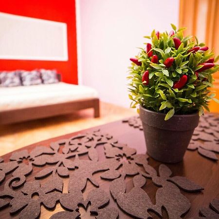 Apartment On Teatralna 7 ลวีฟ ภายนอก รูปภาพ